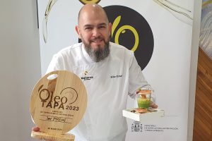 Cappuccino i coca d’OOVE amb gamba vermella de Kike Erazo, guanyadora del concurs de tapes amb Oli de Mallorca Oleotapa 2023